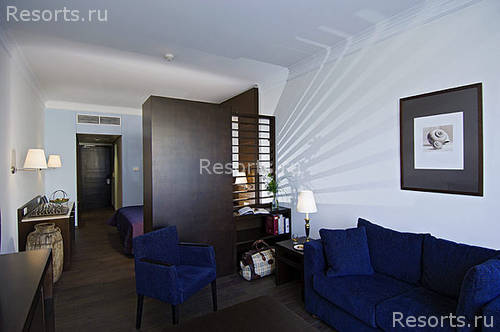 Mediterranean Beach Hotel 8